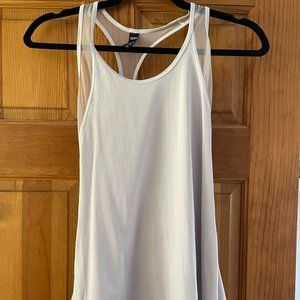 White razor back work out tank